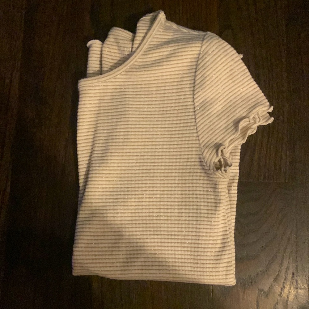 Women's white and gold striped shirt